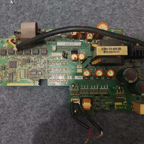 议价驱动板BC186A697G52 在位件 实物图拍摄