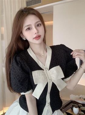 港味复古v领黑色泡泡袖衬衫女夏季小香风蝴蝶结洋气短款收腰上衣