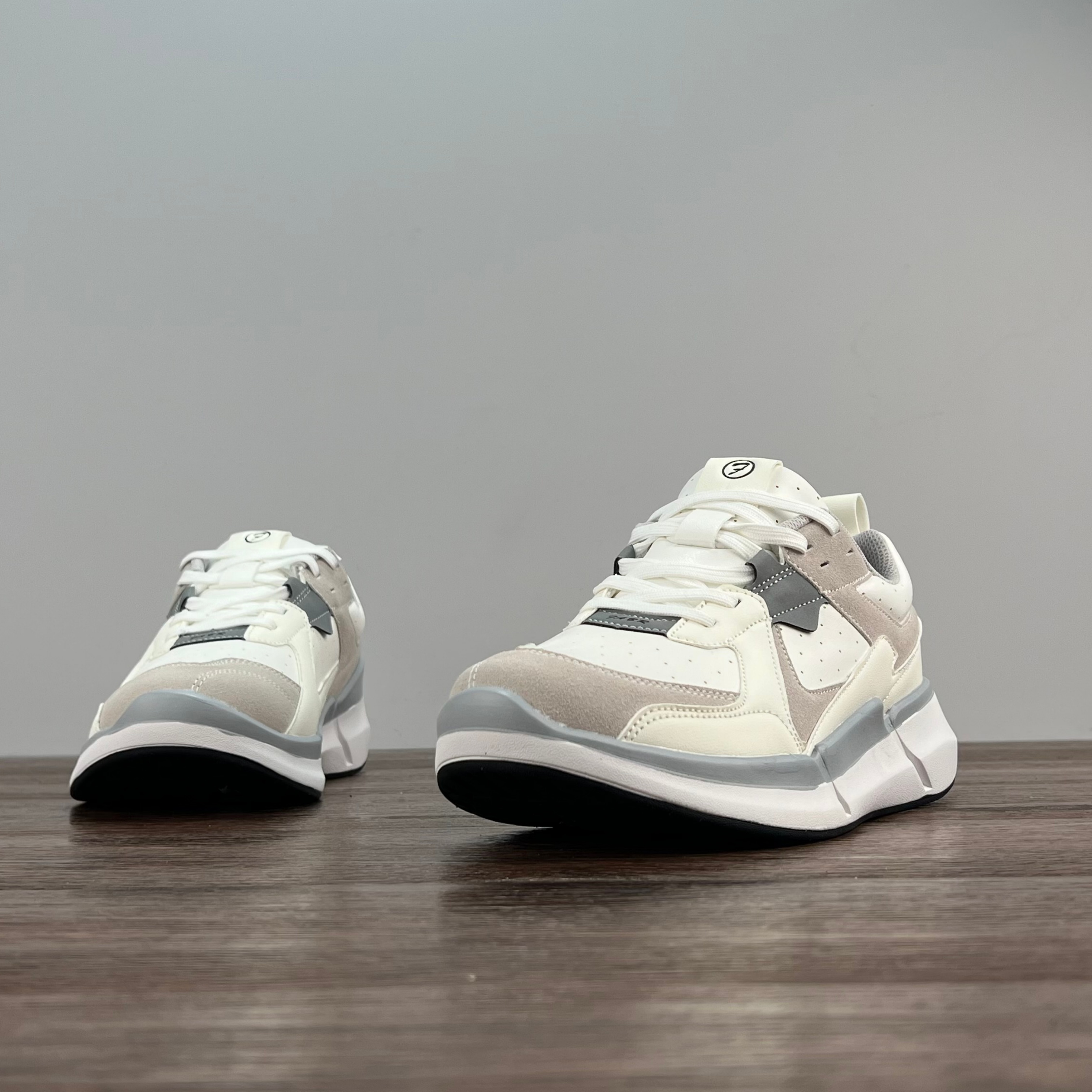 外贸捡漏 男士秋冬复古运动休闲鞋简约百搭厚底阿甘鞋慢跑鞋轻质