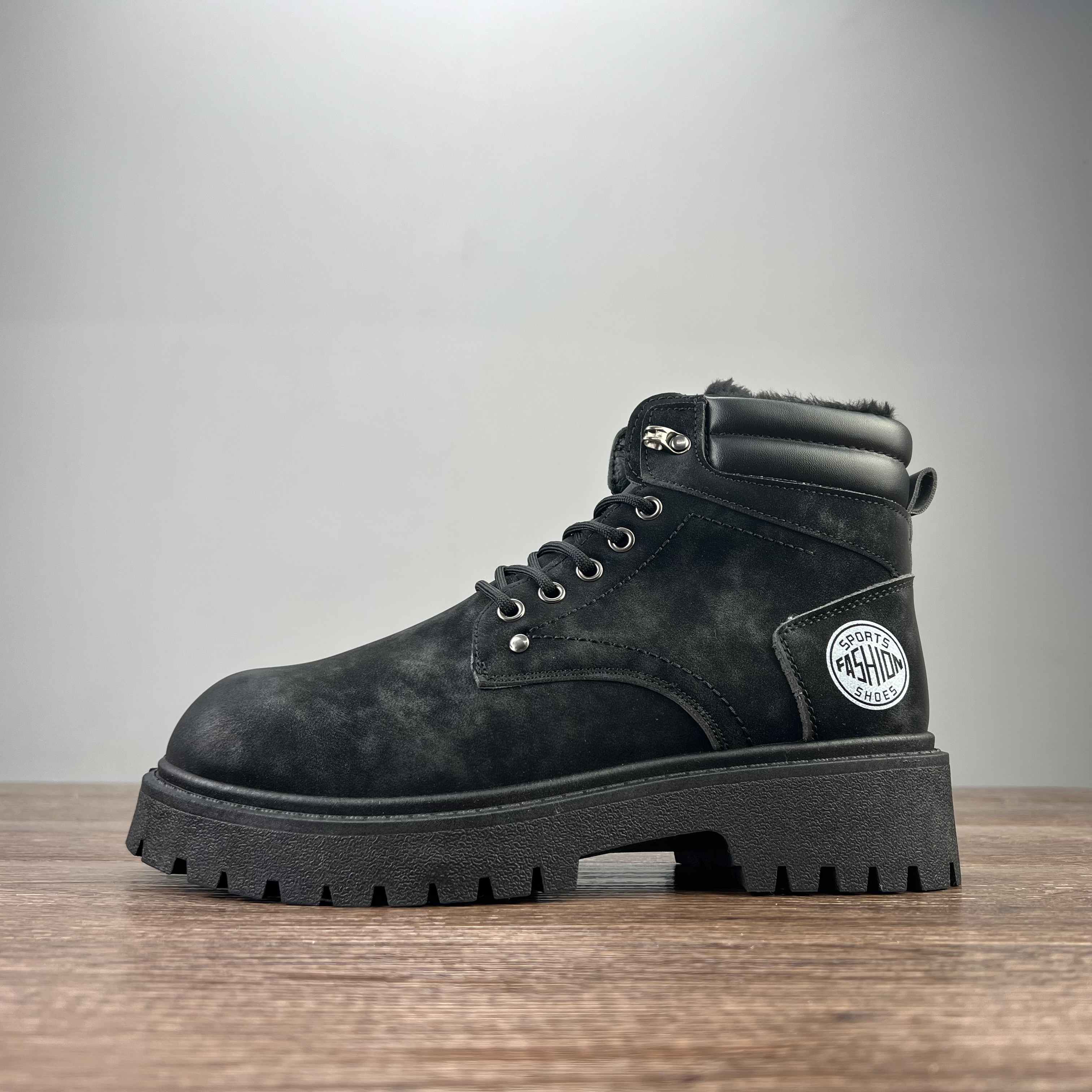 零下20度！外贸男冬季休闲马丁靴