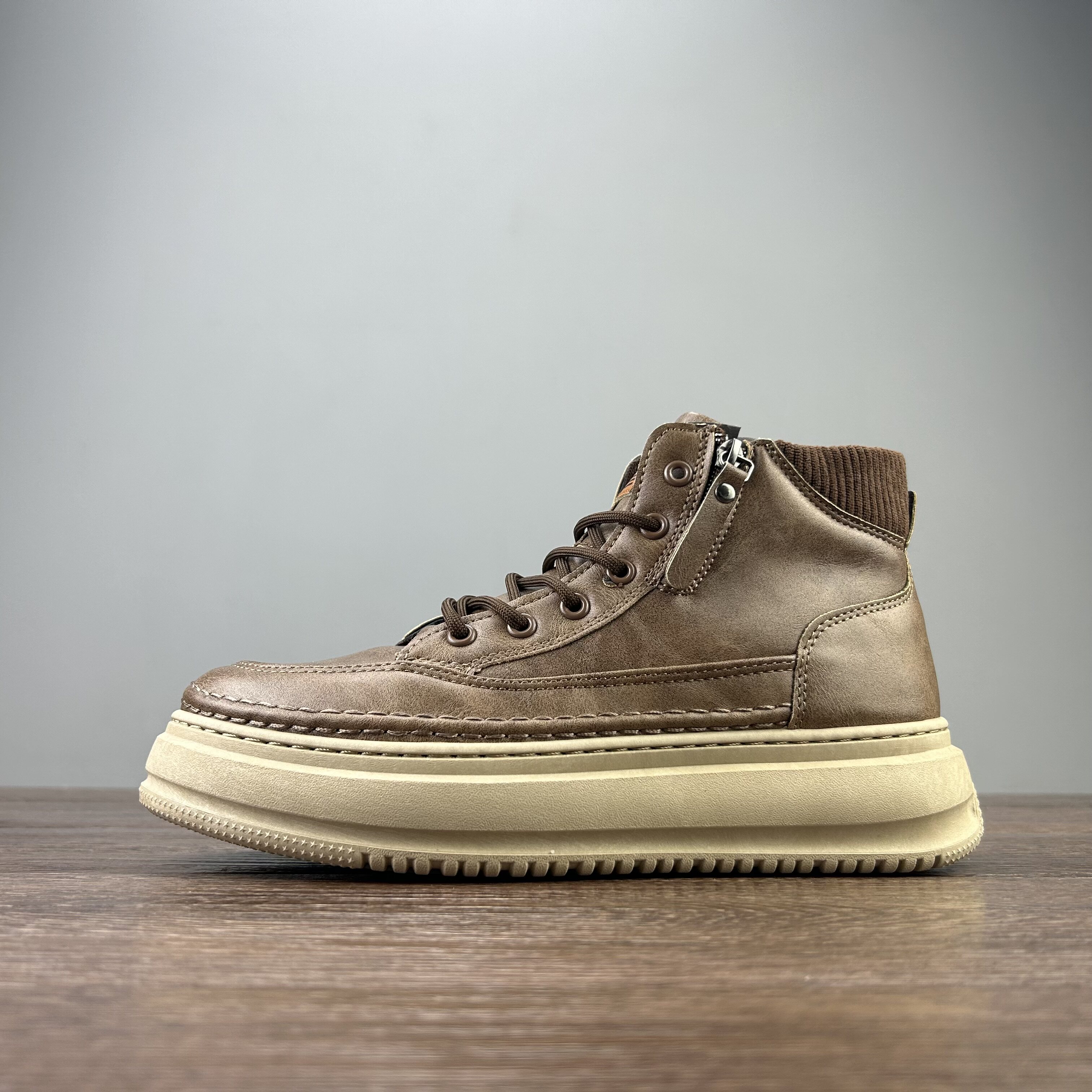 外贸 男士秋冬季保暖高帮板鞋复古高帮皮靴厚底增高韩版时尚百搭,流行男鞋,时尚休闲鞋,淘宝优惠券,粉丝福利购,淘宝优惠卷