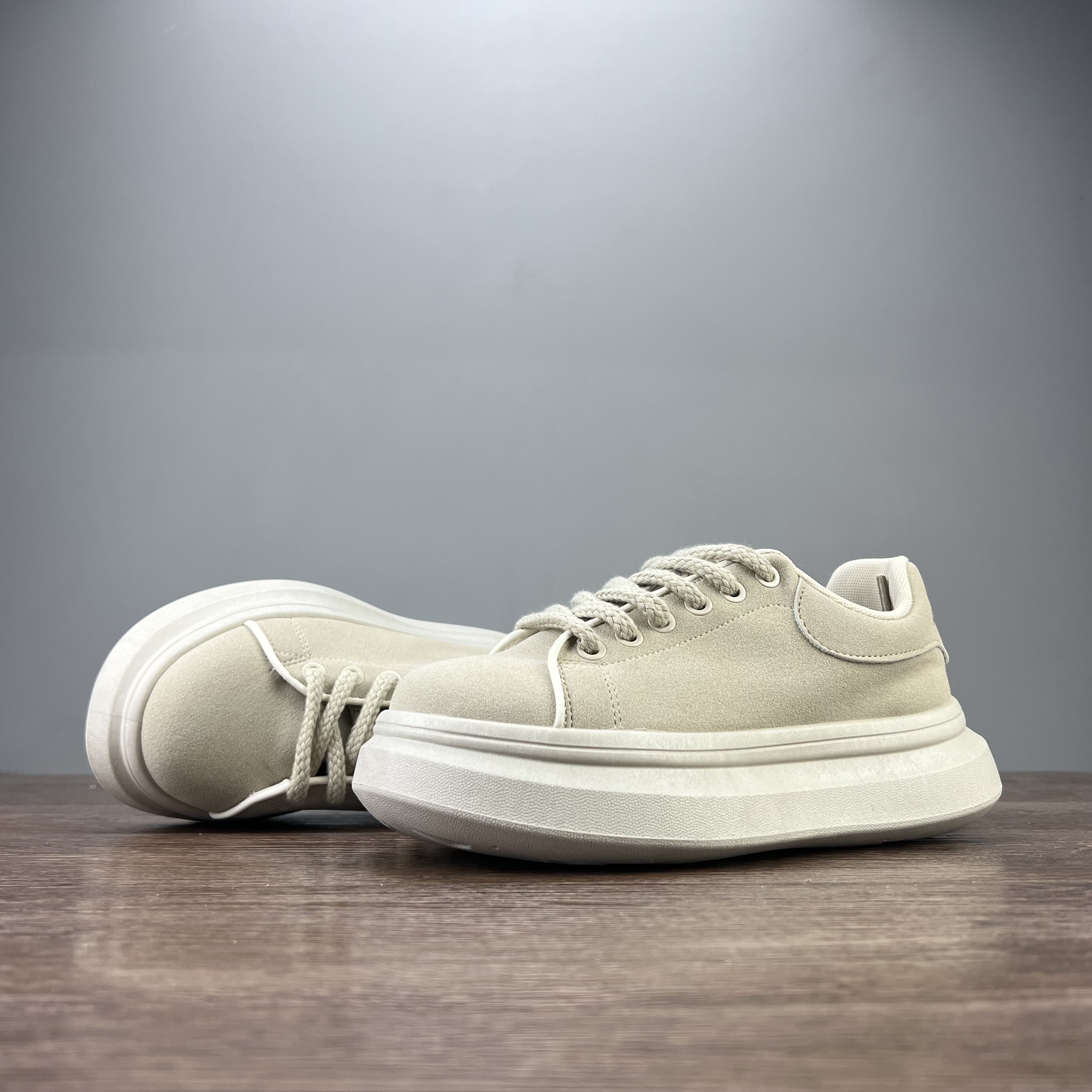 SIFU鞋匠外贸男运动休闲鞋麦昆