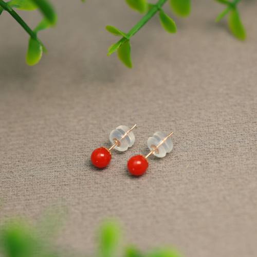 深海红有机红宝素面珠子耳钉