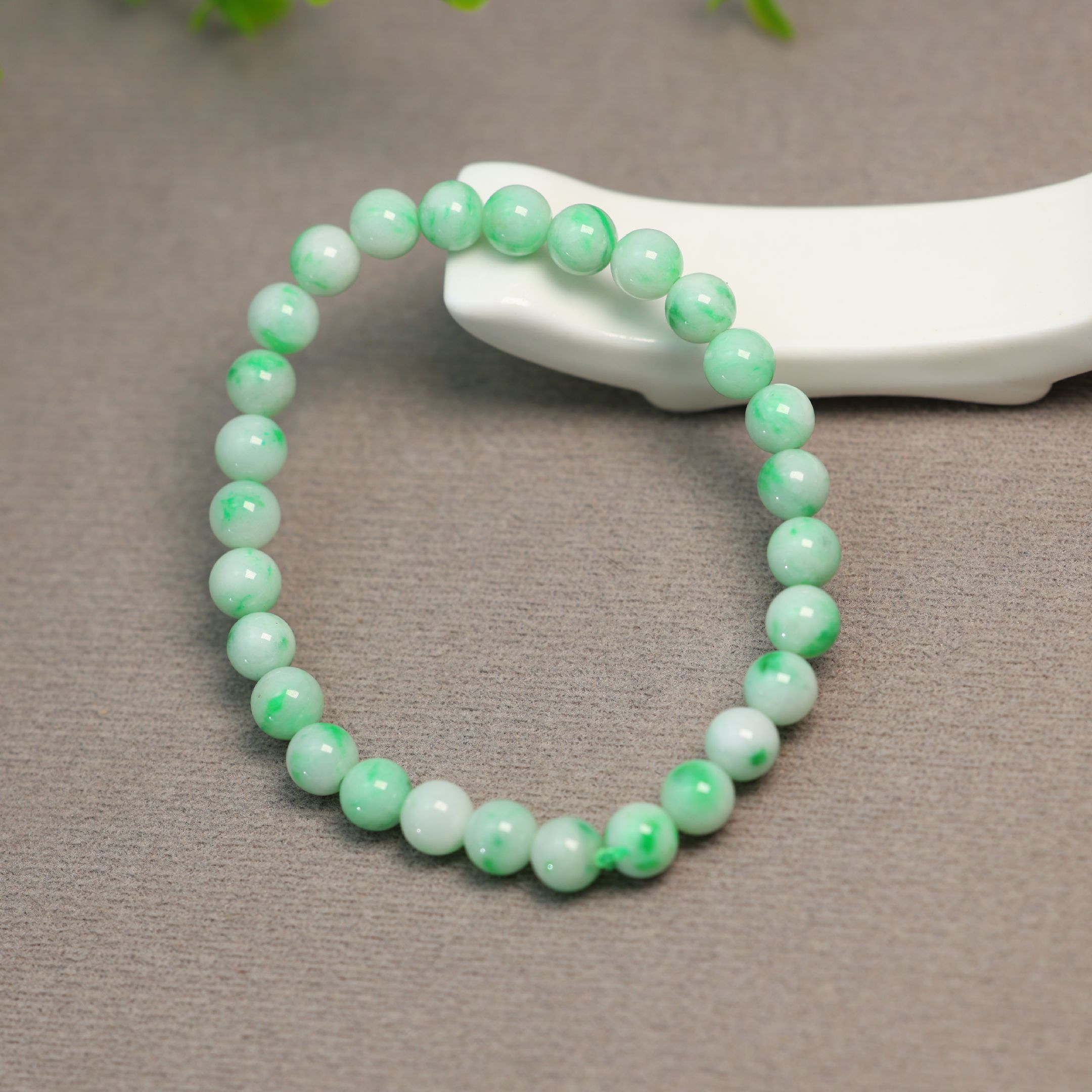 天然A货翡翠素面圆珠子手串