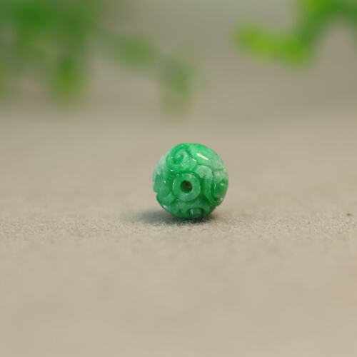 阳绿缅甸天然A货翡翠雕花珠子