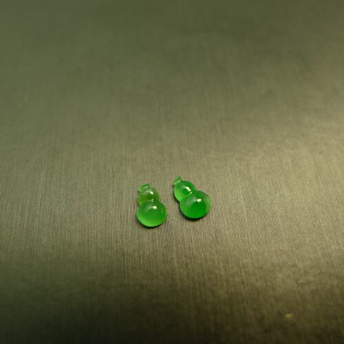 种满绿缅甸天然A货翡翠小葫芦