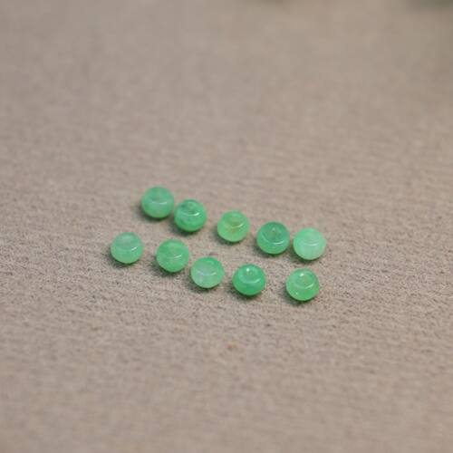 冰种阳绿天然A货翡翠算盘珠子