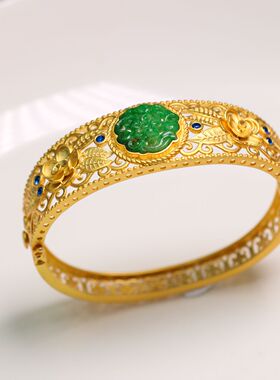 #0638银鎏金镶嵌满绿天然A货老翡翠复古缕空卡扣式雕花手镯