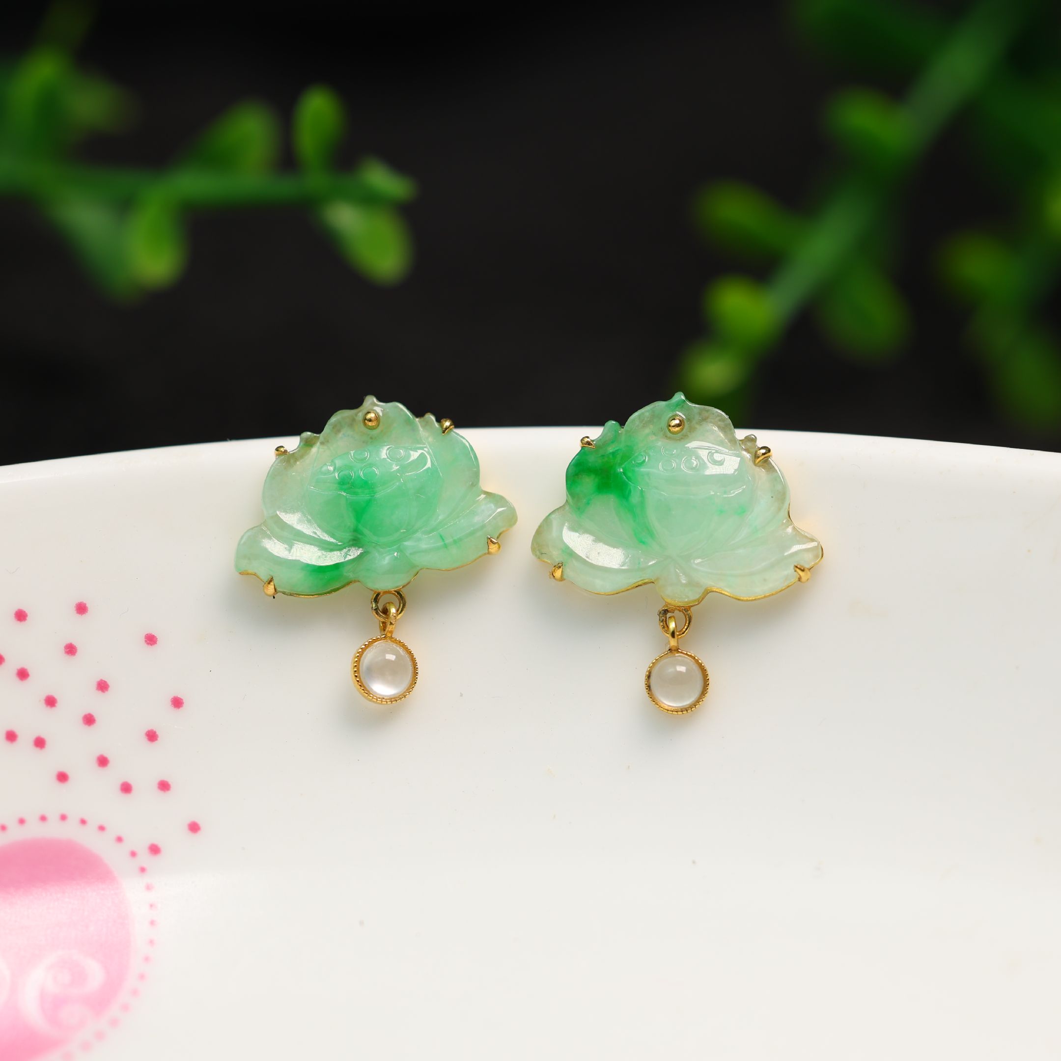 飘阳绿天然A货翡翠莲花耳钉