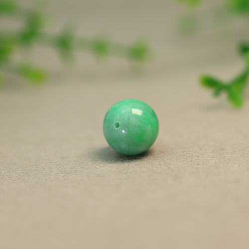 阳绿缅甸天然A货翡翠珠子