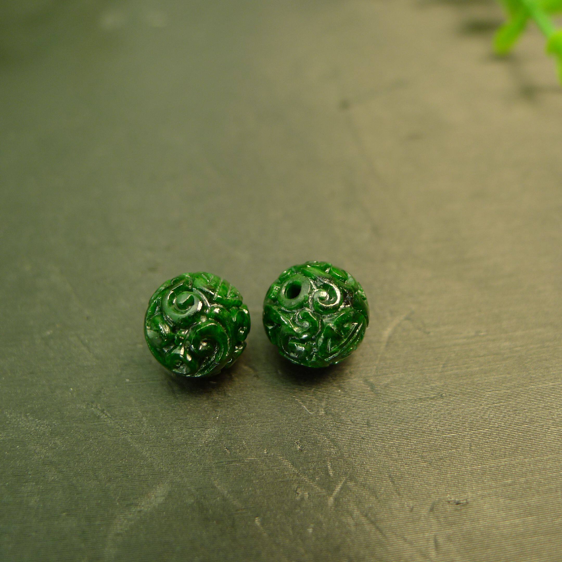 #J197一对满绿天然A货翡翠团寿龙纹雕花珠子 10MM圆珠佛珠顶珠