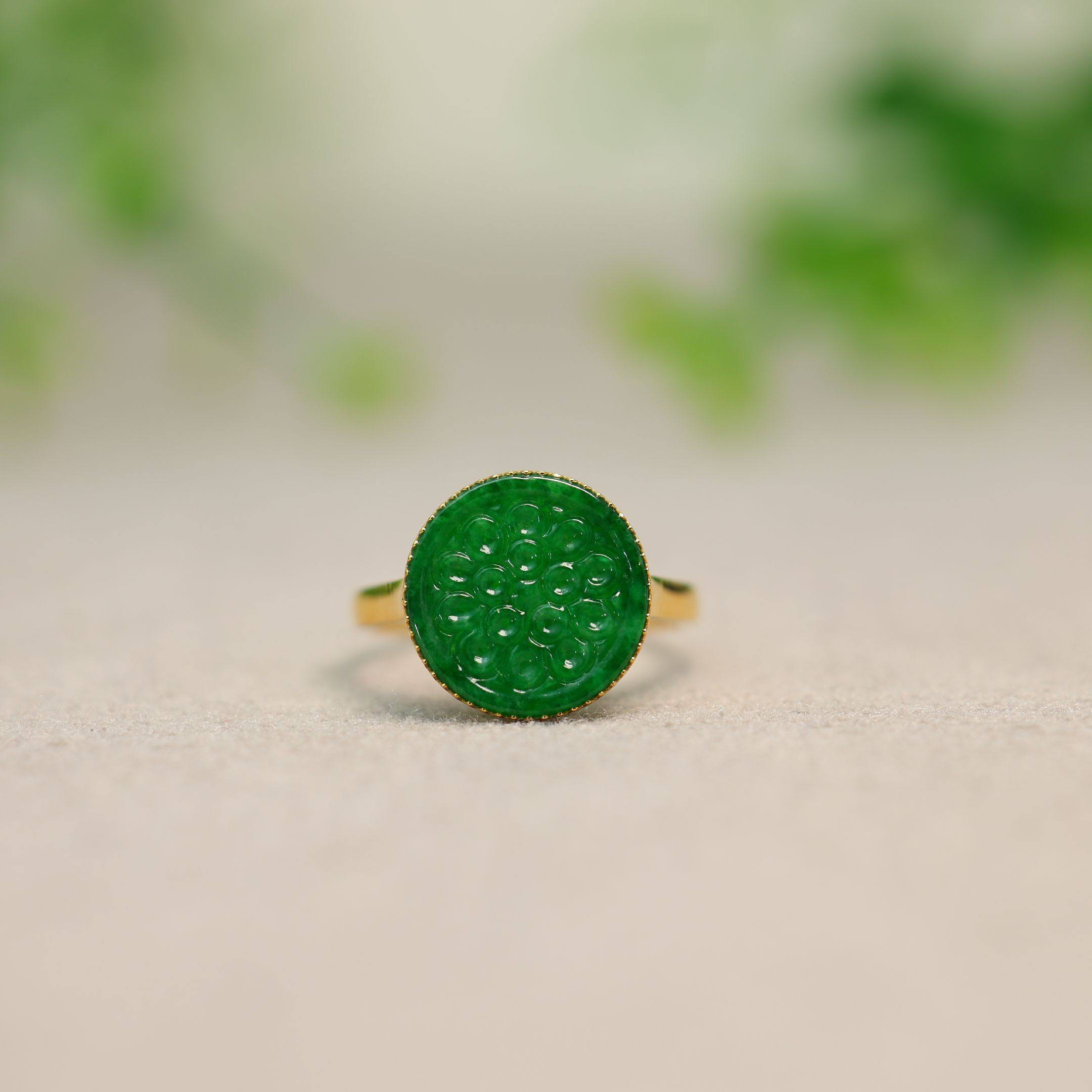 #J214 18K金镶嵌满色辣绿缅甸天然A货翡翠雕花圆形戒指女戒,珠宝/钻石/翡翠,戒指/指环,淘宝优惠券,粉丝福利购,淘宝优惠卷