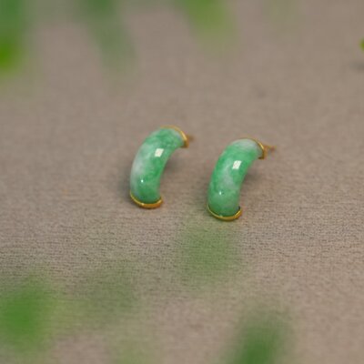 18K金缅甸天然A货翡翠半圈耳钉
