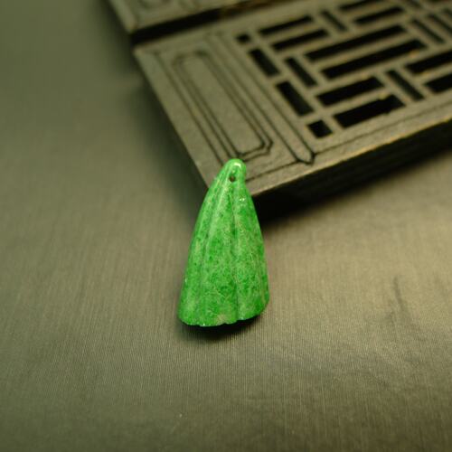 辣绿缅甸天然A货翡翠莲蓬吊坠
