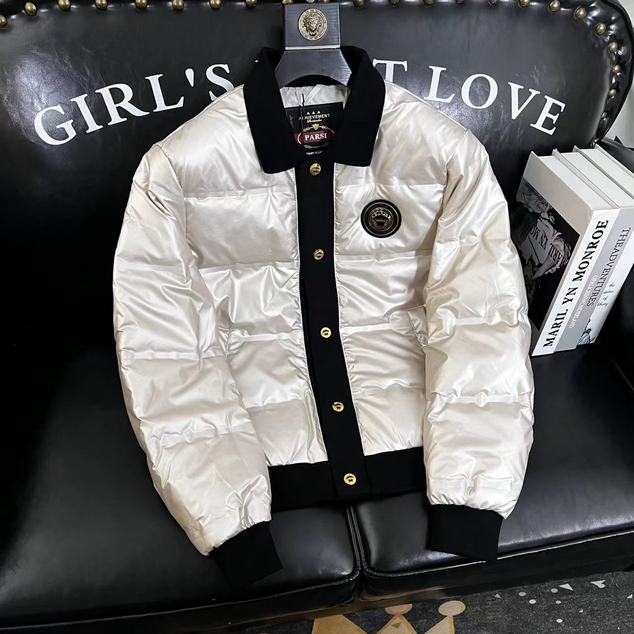 雷迪波尔官方欧洲站潮牌翻领时尚羽绒服男士冬季轻便免洗修身白鸭