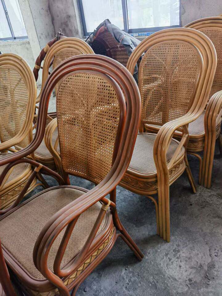 4月1日赣州市家俱公司所有的机器设备及家具网络拍卖公告