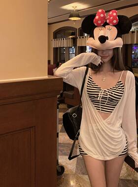 2025新款甜美少女复古条纹简约分体泳衣高腰遮肚显瘦度假泳装女