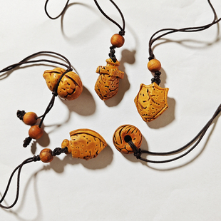 纯手工桃核雕刻桃木挂件包包手机挂饰葫芦宝剑斧头平安扣盾牌