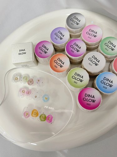 DINAGLOW琉璃胶 可雕花可蹭粉3D软糖胶捏捏乐橡皮泥胶pvc胶固态胶