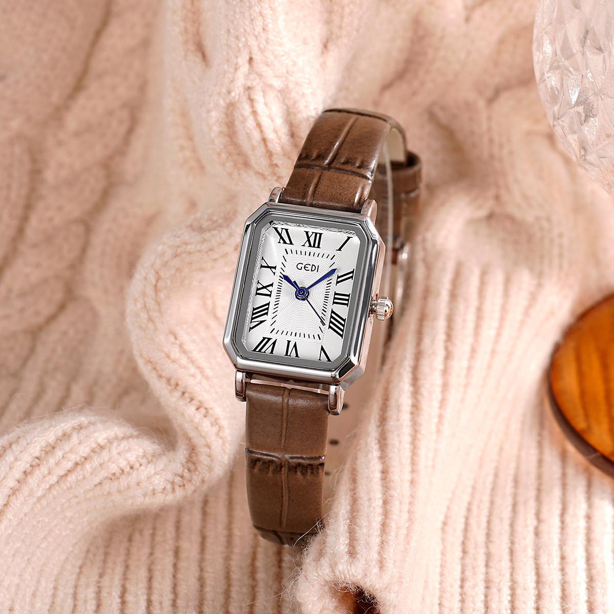 古古GUGU小方盘气质学生表小众高级感皮带碗表防水送女友生日礼物