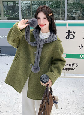 洋气韩系风针织连帽毛呢外套女绿色中长款可脱卸围巾大衣轻薄修身