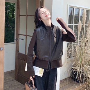 显瘦2026独特酷飒风立领拼接皮衣外套女秋季搭配短款夹克紧身法式