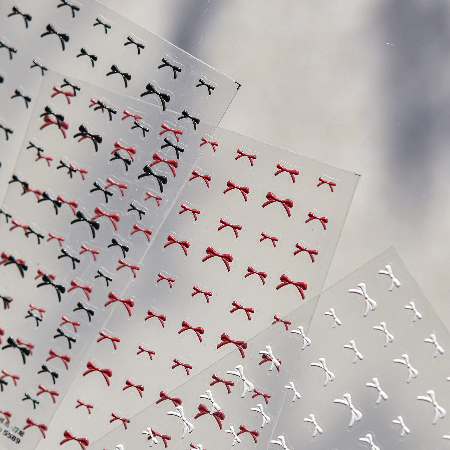 小蝴蝶结美甲贴纸新款浮雕3d立体简约 精致风ins风指甲贴纸装饰品