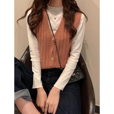 sweater waistcoat sleeveless vest outerwear V-neck simple