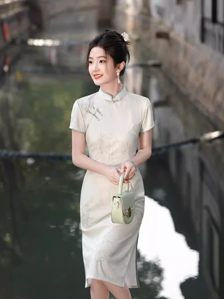 소주 CHUNLEI CHEONGSAM 2024 새로운 여름 복고풍 중국 우아한 어린 소녀 개선 된 새로운 중국 스타일 드레스