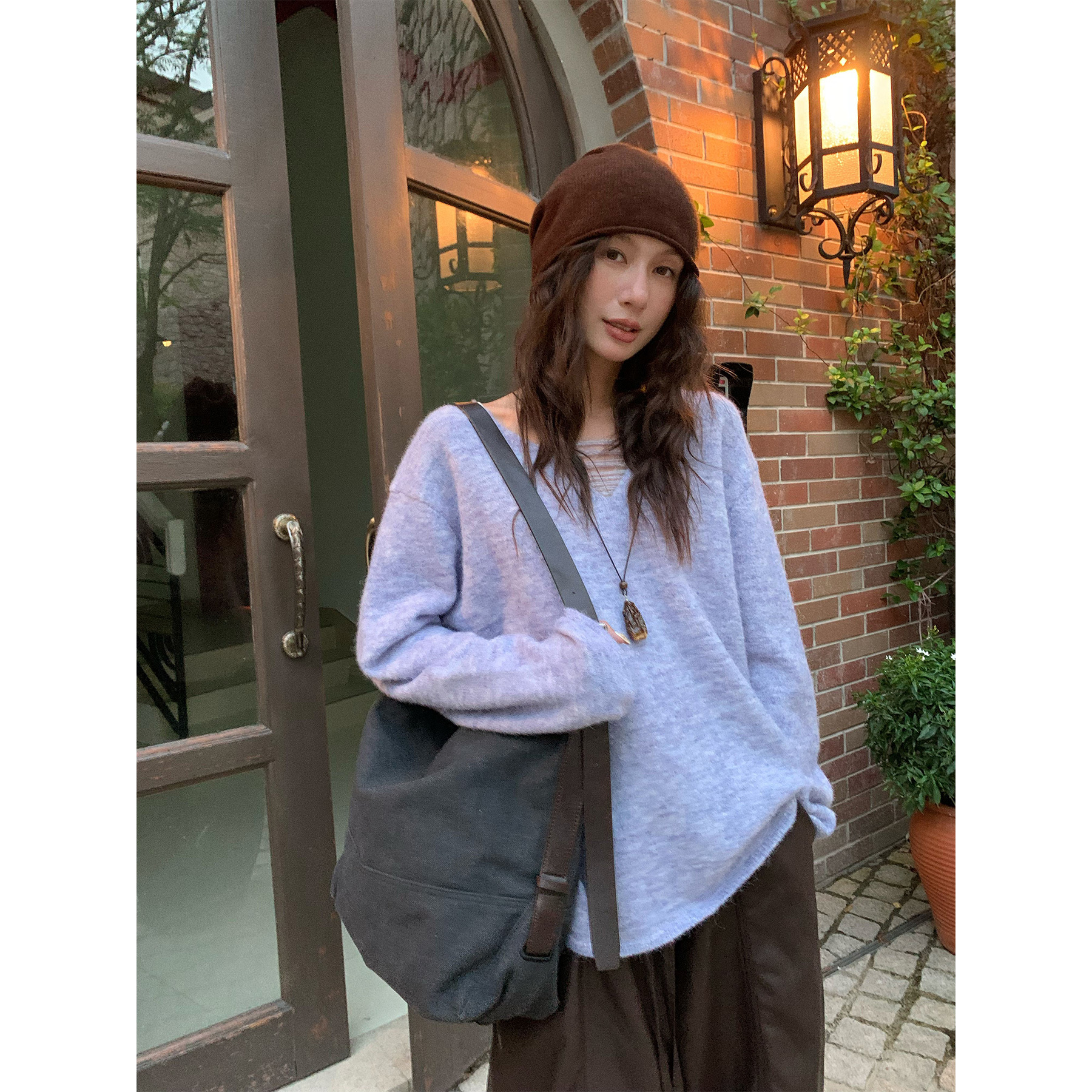 COMOS CMS 2025年设计感镂空V领毛衣宽松慵懒女秋冬新款255200
