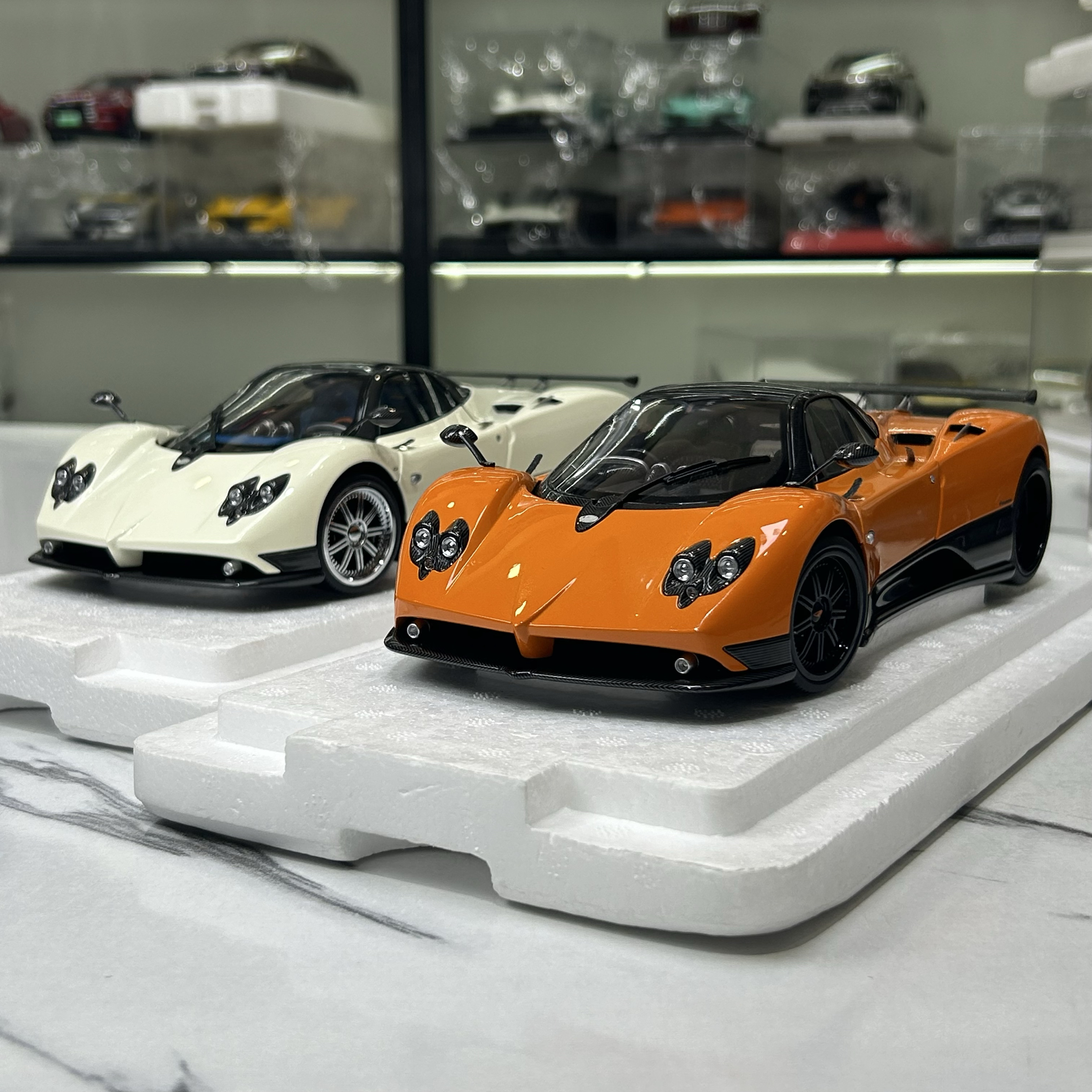 AR+ 1/18 帕加尼宗塔 Zonda F 2005年日内瓦车展版 合金汽车模型