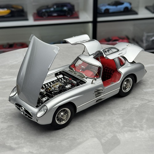 CMC 1:18 奔驰 300 SLR 乌伦豪特 汽车模型 红内 收藏摆件特价