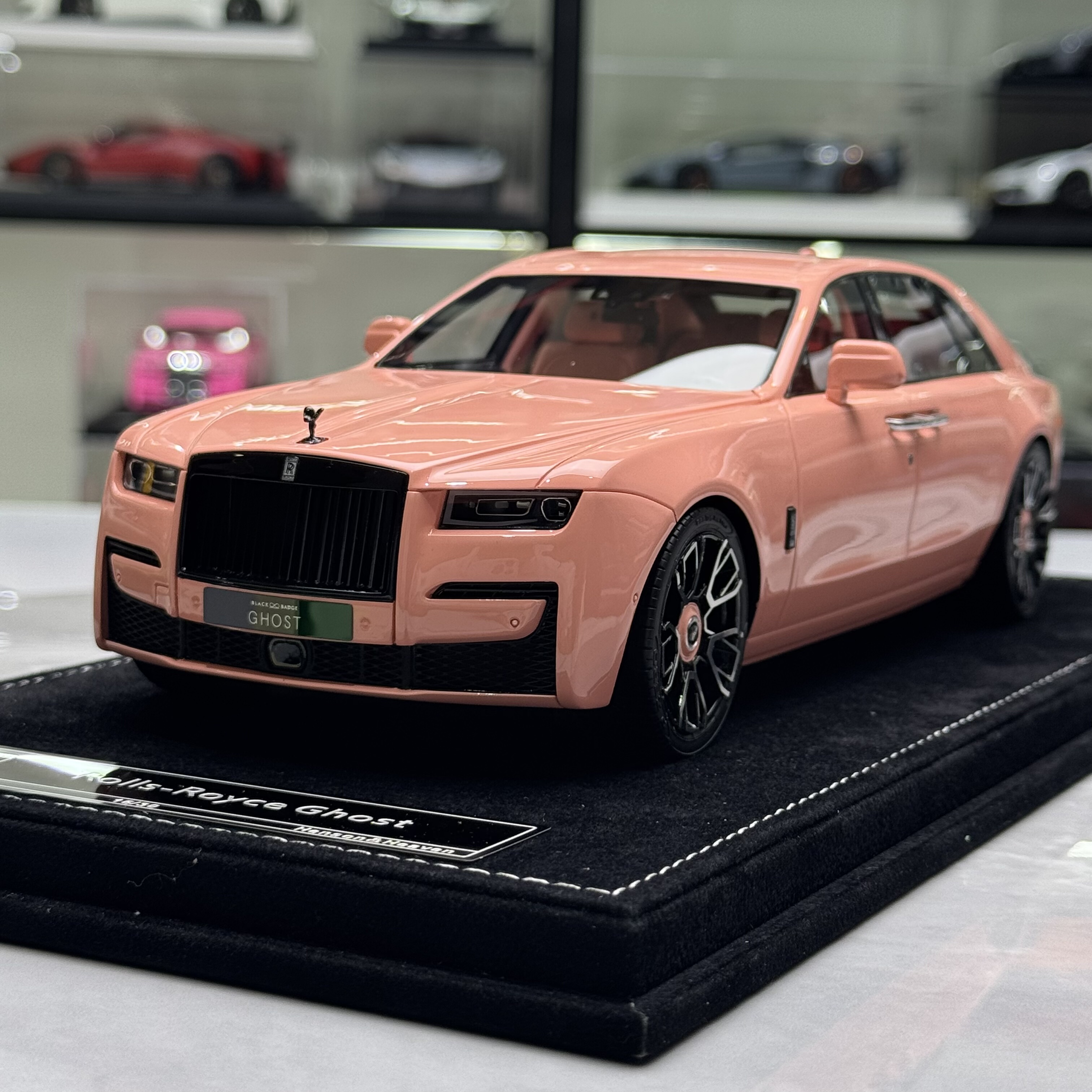 HH Model 2024新款 古斯特 BB版限量版仿真树脂汽车模型1 18收藏