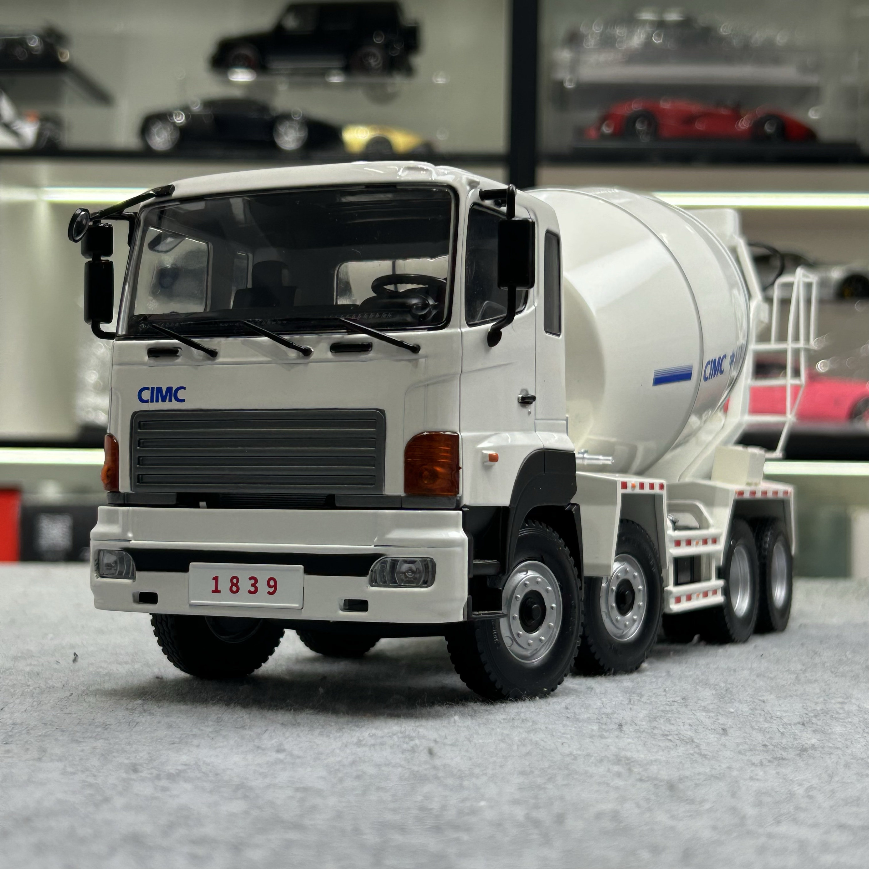 1：24 原厂 CIMC中集混凝土搅拌车 工程车模型 收藏礼品 静态展示