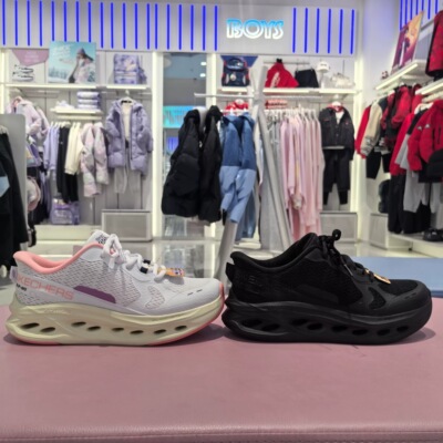 斯凯奇儿童26春季新款男女童时尚运动休闲闪穿鞋303685L/404207L