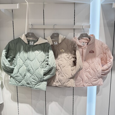 斯凯奇儿童25冬新款运动户外系列男女童轻薄保暖三防棉服P425K047