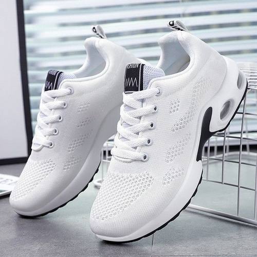 Oversized women air cushioned running shoes女气垫跑步运动鞋