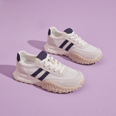 Women's moral training shoes, thick soled mesh sports shoes