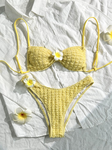 立体花朵纯色比基尼欧美甜辣分体泳衣纯欲风度假泳装三点式bikini