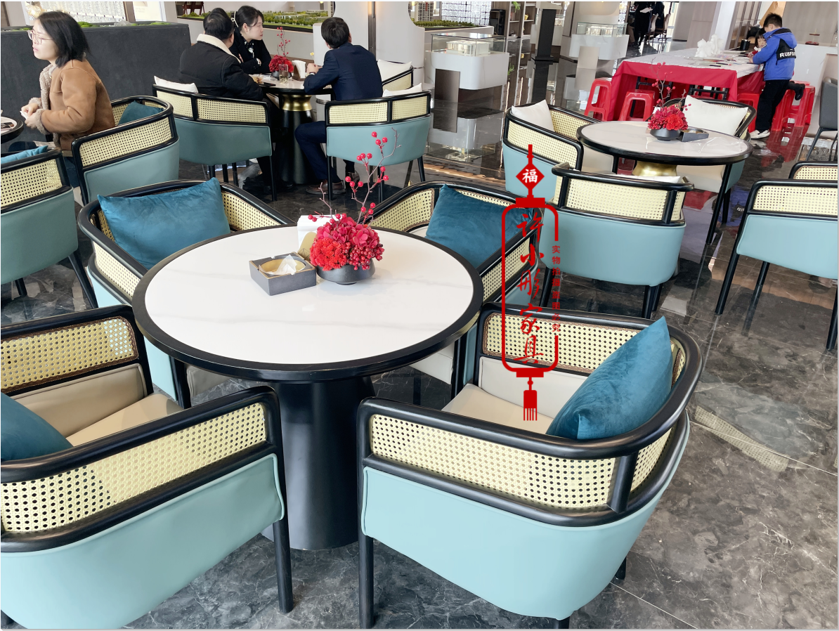 接待一桌四椅酒店大堂大厅贵宾沙发会所休息区桌售楼处洽谈沙发
