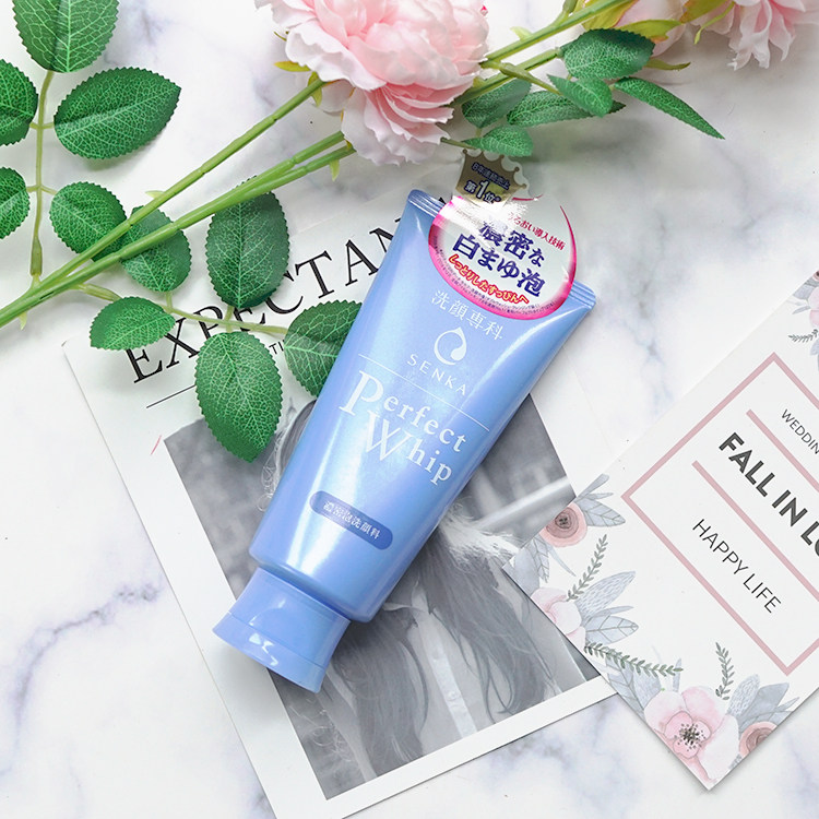 日本本土珊珂洗颜专科洁面乳温和柔澈泡沫深层保湿控油洗面奶120g