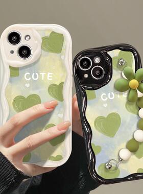 绿色爱心带手链软壳防摔适用苹果17promax手机壳软iPhone16plus保护套15pm新款女款14硅胶13mini可爱12全包11