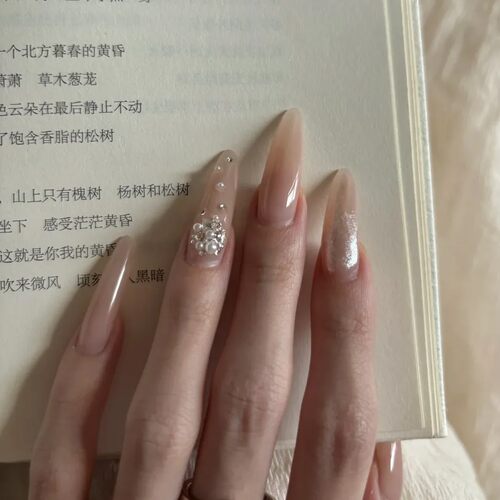 穿戴甲自然裸珍珠闪钻美甲中长款高级感孕妇新娘结婚美甲贴片成品