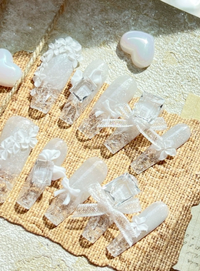 手工定制婚礼穿戴甲高级感白色碎花琉璃蝴蝶结美甲成品可拆卸特惠