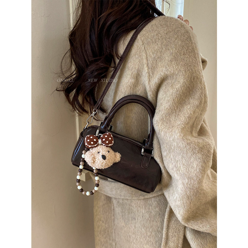 小众质感复古手提包包女2025新款秋冬单肩包高级感时尚斜挎圆筒包