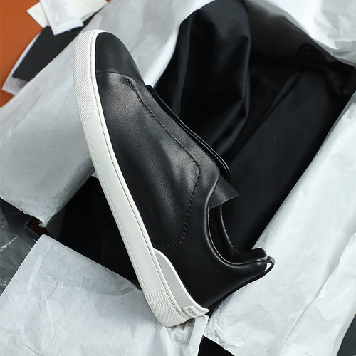 经典TripleStitch一脚蹬休闲鞋