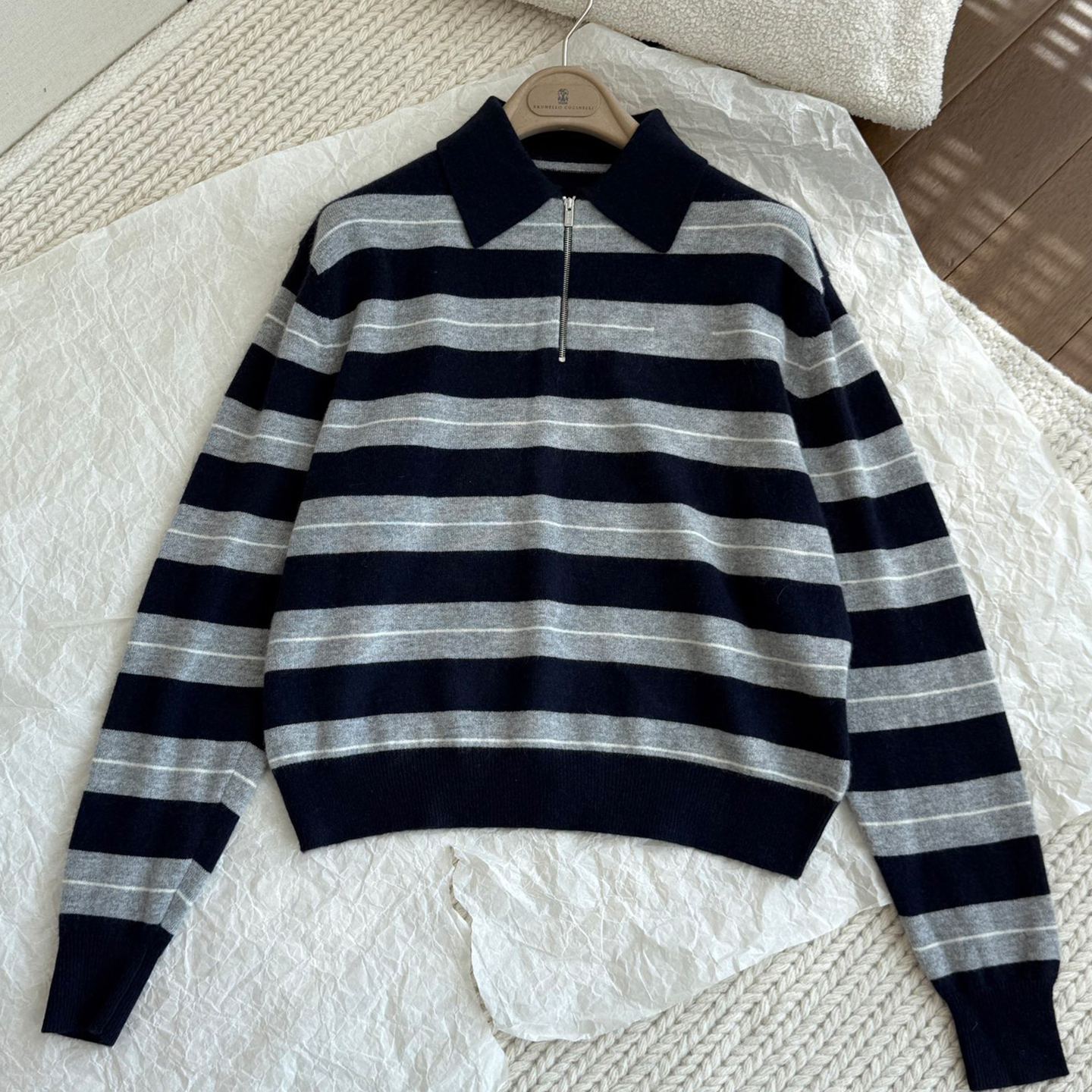 miu半拉链翻领条纹羊绒针织衫女