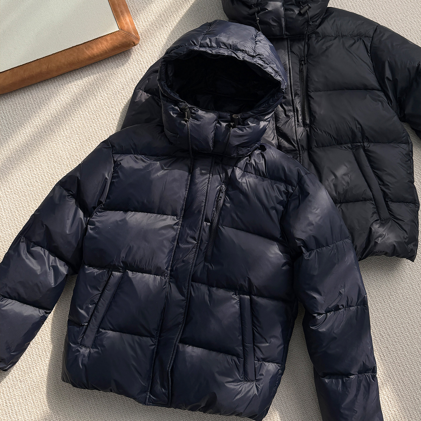 经典小马刺绣轻量化羽绒服男女款