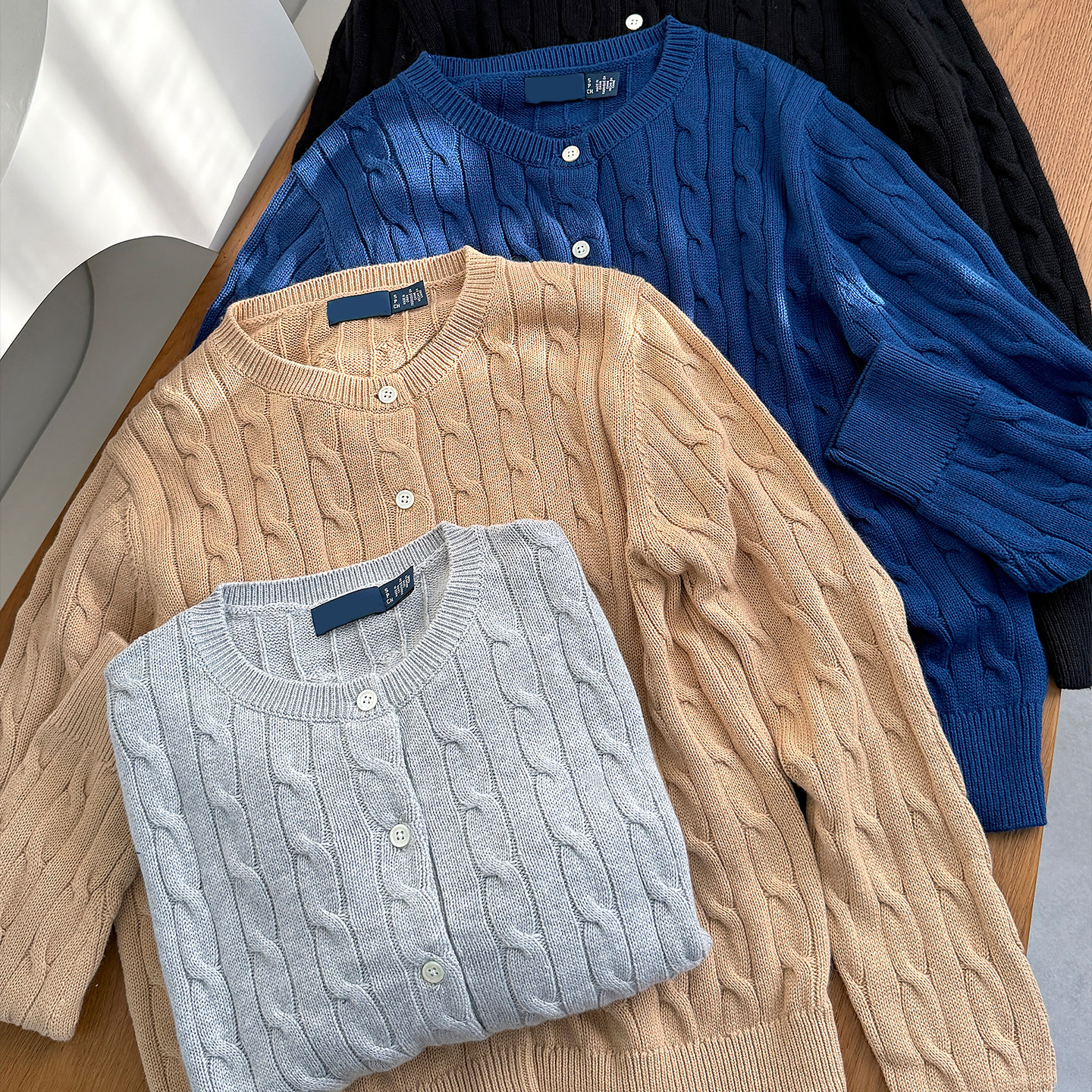 美式老钱风~经典小马刺绣 复古麻花棉羊毛针织开衫绞花长袖外套女,女装/女士精品,毛针织衫,淘宝优惠券,粉丝福利购,淘宝优惠卷