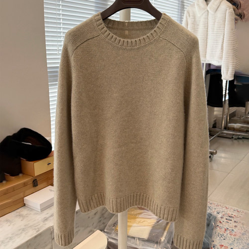 LP马鞍肩圆领羊绒针织衫毛衣女